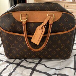 Louis Vuitton  Monogram Deauville